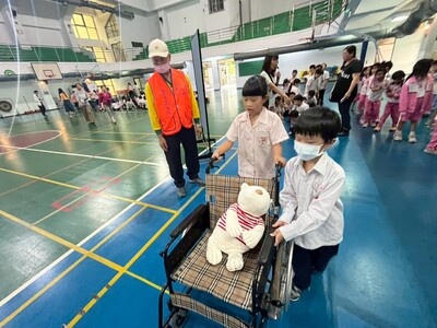 1141111特教體驗闖關活動圖片