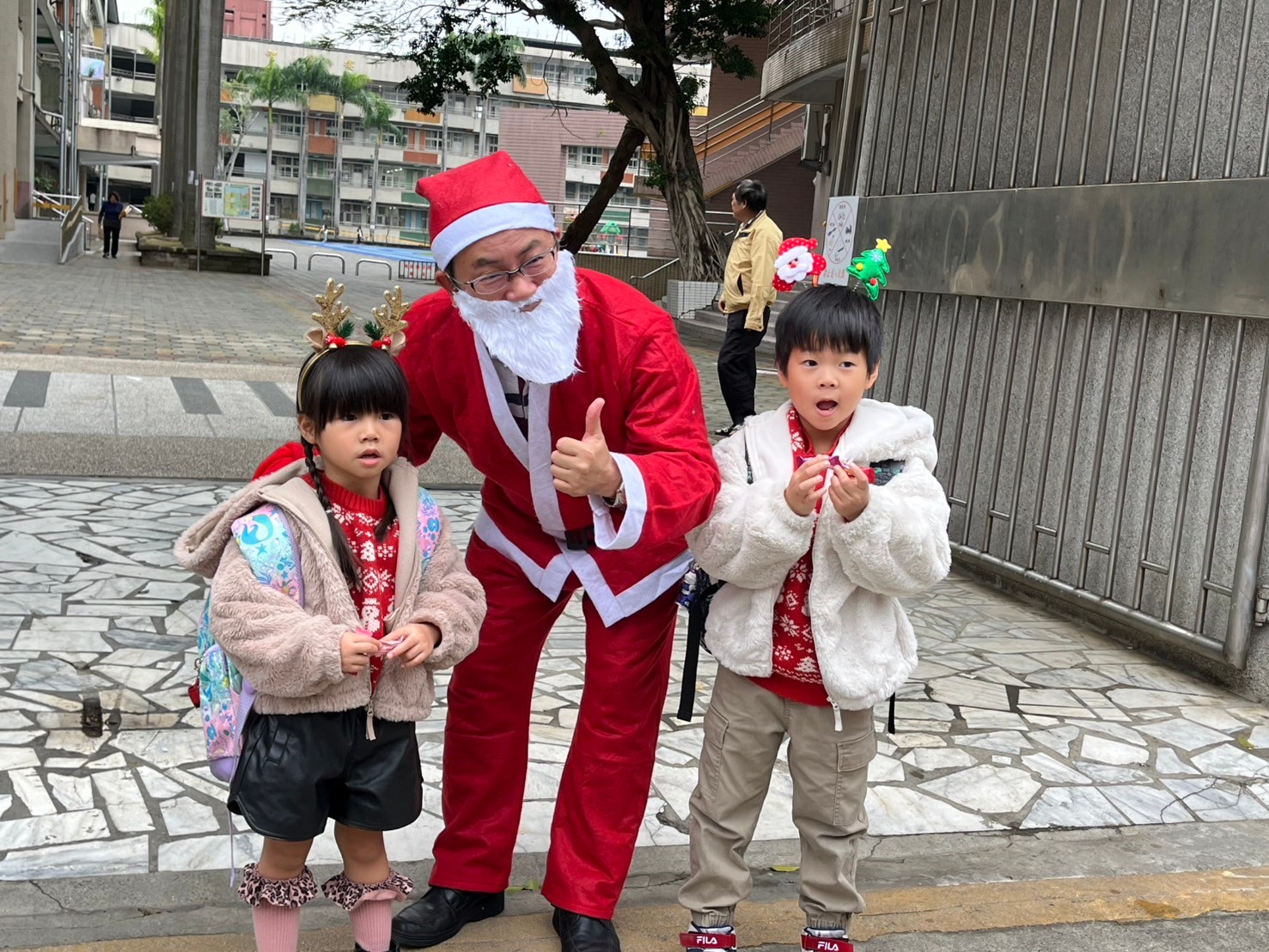 1131225聖誕節活動(另開新視窗)